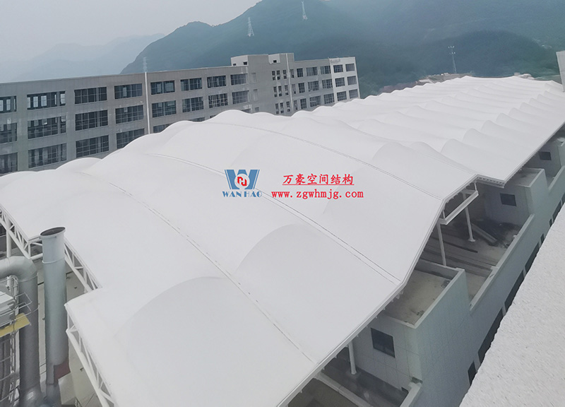 浙江真愛毯業(yè)科技有限公司廠房三屋面膜結(jié)構(gòu)工程完工大吉！