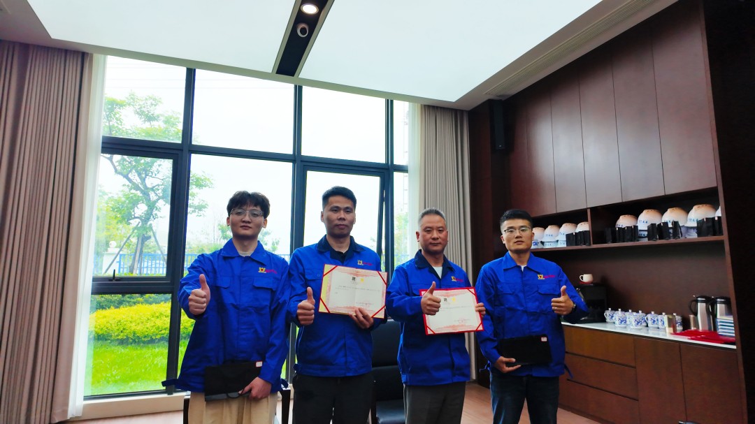 浙江萬(wàn)豪空間結(jié)構(gòu)集團(tuán)有限公司隆重舉行“匠心傳承·共筑未來(lái)”師徒大會(huì)！