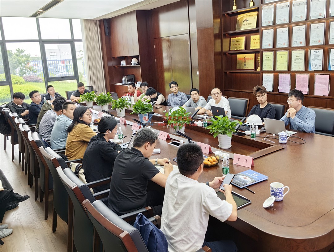 科技賦能品質(zhì)工程 | 萬(wàn)豪集團(tuán)攜手浙大團(tuán)隊(duì)圓滿完成無(wú)錫奧體中心膜結(jié)構(gòu)排水試驗(yàn)驗(yàn)收