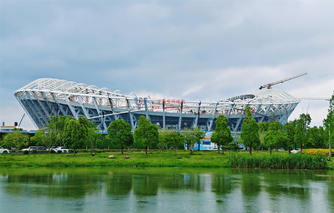 標(biāo)桿引領(lǐng)，智啟未來(lái)——萬(wàn)豪集團(tuán)營(yíng)銷(xiāo)、設(shè)計(jì)與技術(shù)骨干共赴無(wú)錫奧體中心，現(xiàn)場(chǎng)觀摩學(xué)習(xí)解鎖“創(chuàng)新密碼”