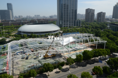 鄞州網(wǎng)球中心膜結(jié)構(gòu)遮陽(yáng)棚工程鋼結(jié)構(gòu)已完成并經(jīng)初步驗(yàn)收