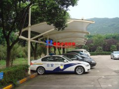 膜結(jié)構(gòu)停車棚造價多少合適？簡易車棚膜結(jié)構(gòu)低價市場分析