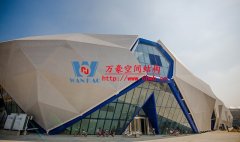 膜結(jié)構(gòu)建筑有哪幾種類型？各類膜結(jié)構(gòu)建筑分別有哪些優(yōu)缺點？